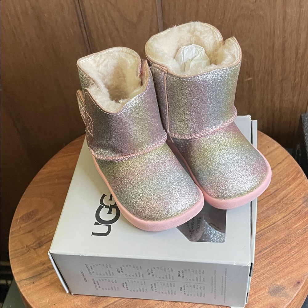 UGG Kids Shimmer Boots - Pink and Silver 6-12 months 2/3